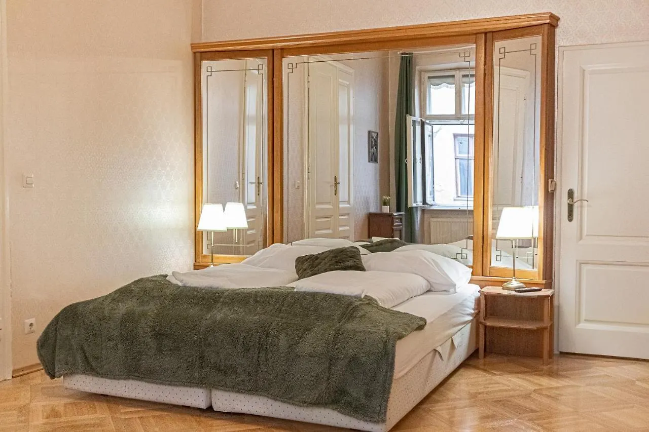 Friendly 4Br Shared Apt- Near Downtown Wiedeń 0*,