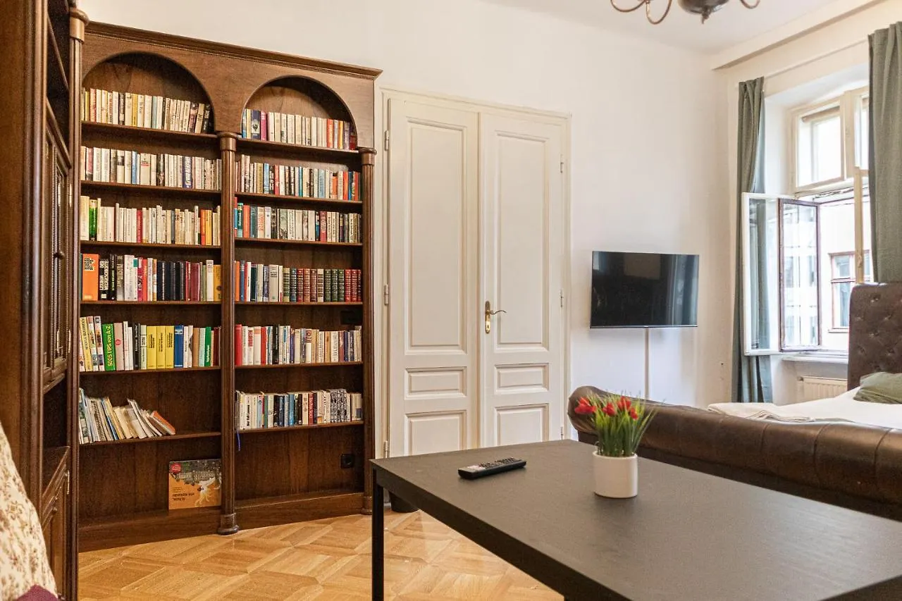 Friendly 4Br Shared Apt- Near Downtown Wiedeń 0*,  Austria