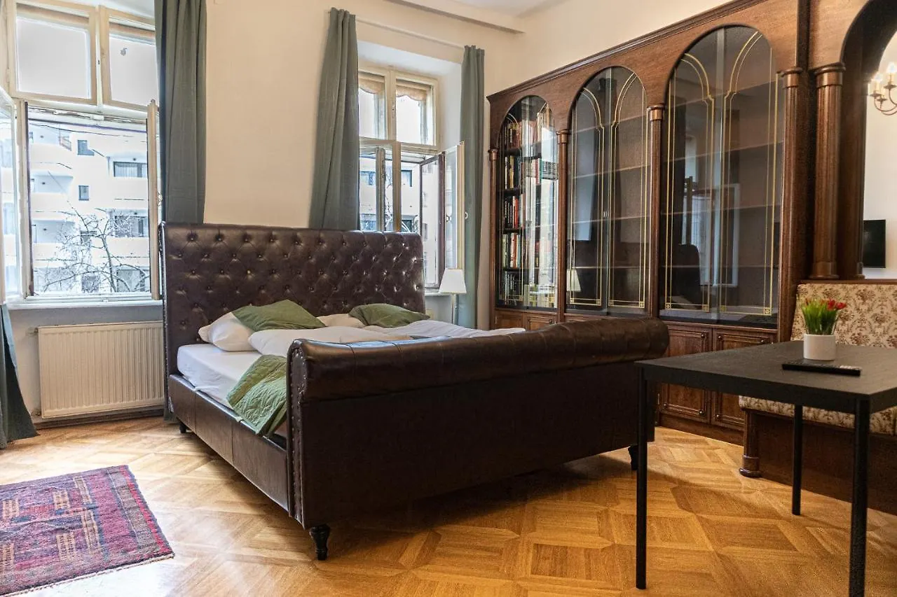 Friendly 4Br Shared Apt- Near Downtown Wiedeń
